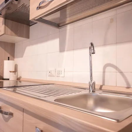 Ltpanella Yellow Pop Apartamento