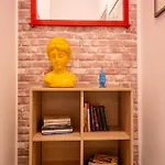 Yellow Pop - Design E Colore A アパート ローマ
