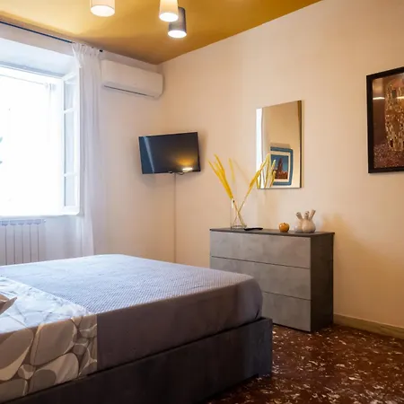 Apartment Ltpanella Yellow Pop